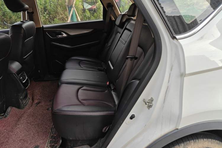 Used Baojun 560 2016 1.8L iAMT Luxury Model Left Rear Seat