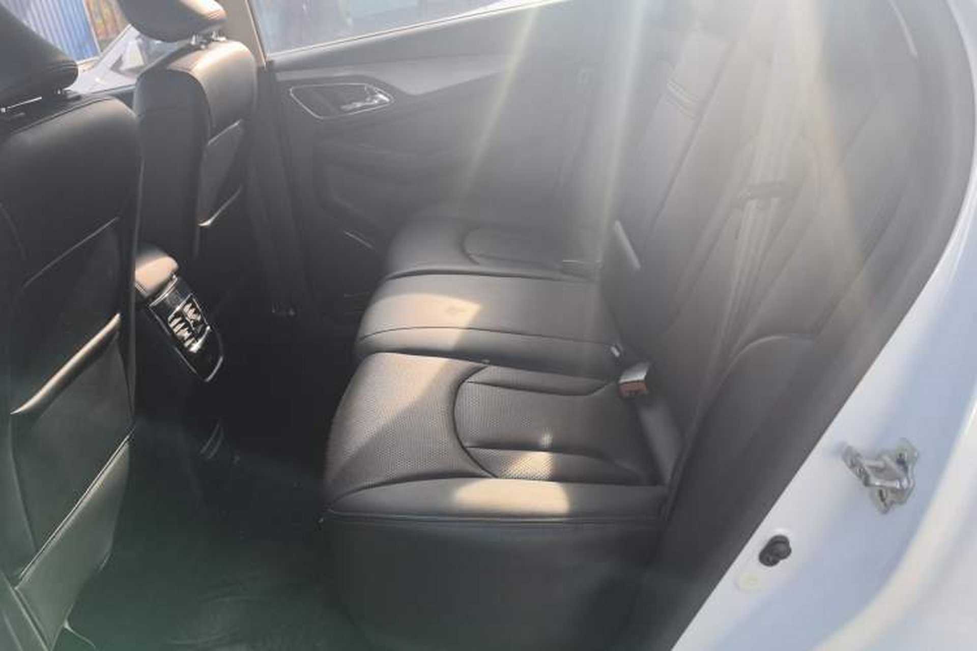 Used Baojun 560 2016 1.8L iAMT Luxury Model Left Rear Seat