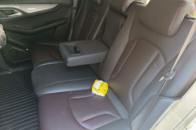 Used Baojun 560 2016 1.8L iAMT Luxury Model Left Rear Seat
