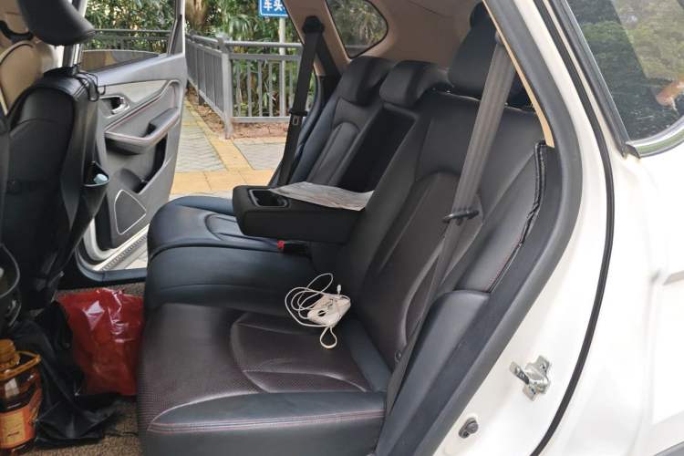 Used Baojun 560 2016 1.8L Manual Luxury Edition Left Rear Seat
