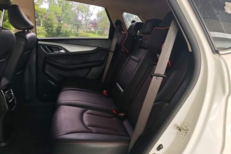 Used Baojun 560 2016 1.8L iAMT Luxury Model Left Rear Seat