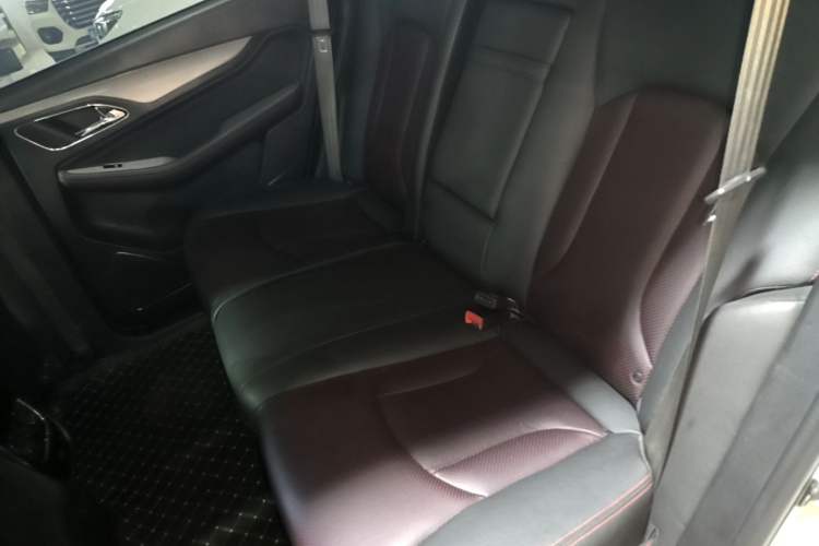 Used Baojun 560 2016 1.8L iAMT Luxury Model Left Rear Seat