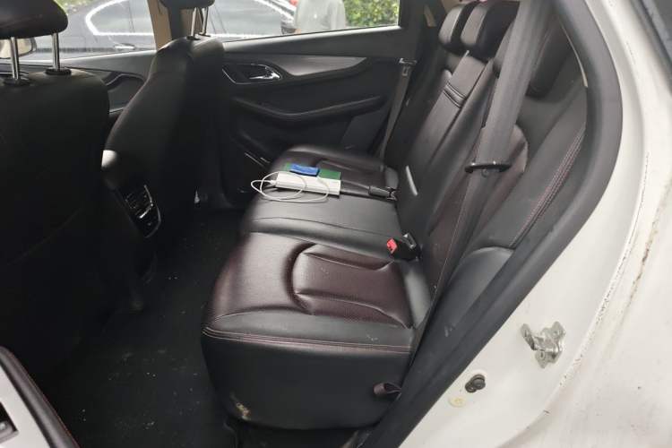 Used Baojun 560 2016 1.8L iAMT Luxury Model Left Rear Seat