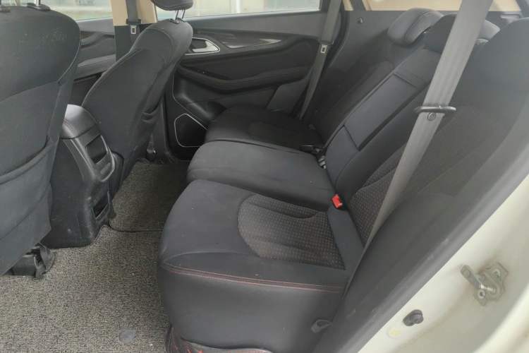 Used Baojun 560 2016 1.8L Manual Value Edition Left Rear Seat