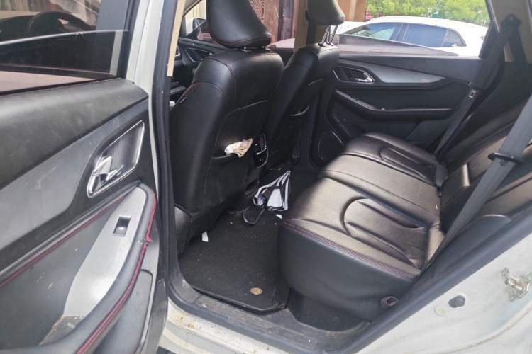Used Baojun 560 2016 1.8L iAMT Luxury Model Left Rear Seat