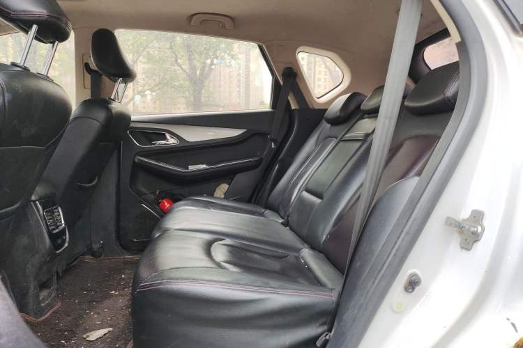 Used Baojun 560 2016 1.8L Manual Luxury Edition Left Rear Seat