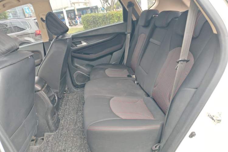 Used Baojun 560 2016 1.8L Manual Value Edition Left Rear Seat