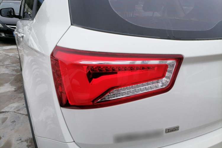 Used Baojun 560 2016 1.5T Manual Luxury Model Left Rear Taillight