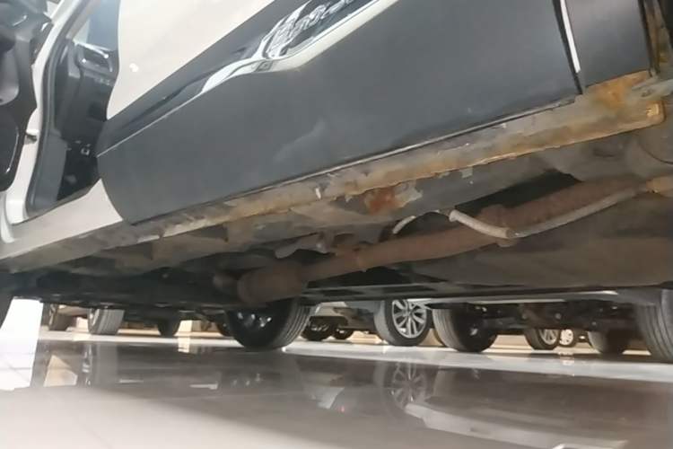 Used Baojun 560 2016 1.8L iAMT Luxury Model Left Side Sill