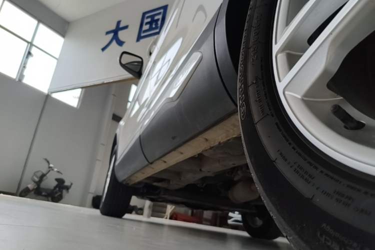 Used Baojun 560 2016 1.8L Manual Value Edition Left Side Sill
