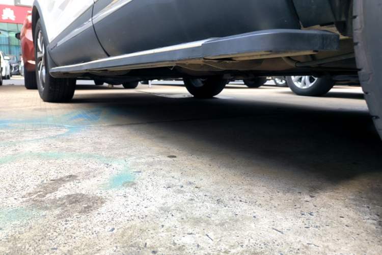 Used Baojun 560 2016 1.5T Manual Luxury Model Left Side Sill