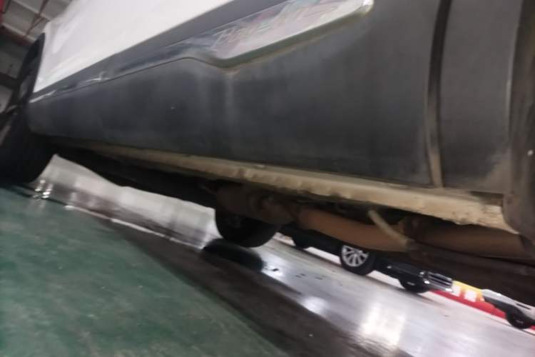Used Baojun 560 2016 1.5T Manual Luxury Model Left Side Sill
