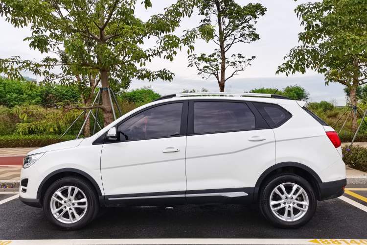 Used Baojun 560 2016 1.8L Manual Value Edition Left Side