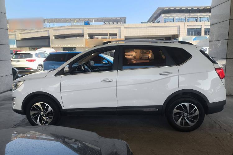 Used Baojun 560 2016 1.8L iAMT Luxury Model Left Side