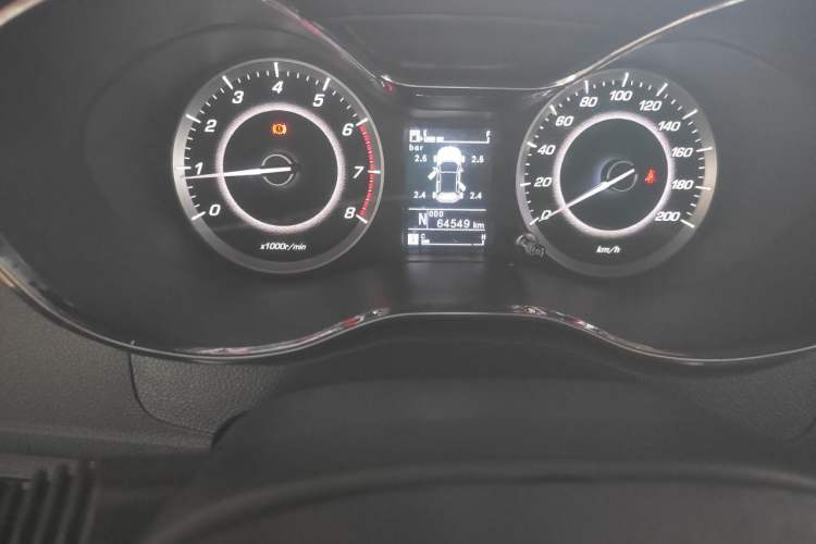 Used Baojun 560 2016 1.8L iAMT Luxury Model Odometer Close Up