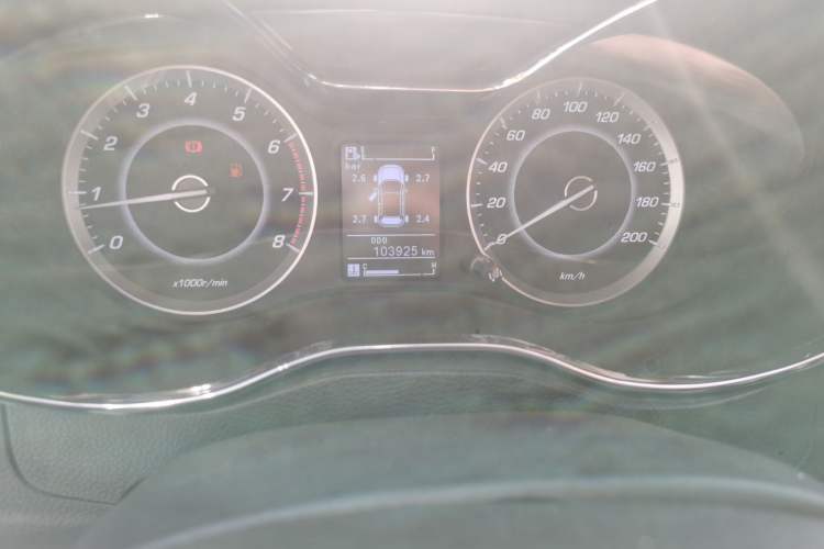 Used Baojun 560 2016 1.8L Manual Luxury Edition Odometer Close Up