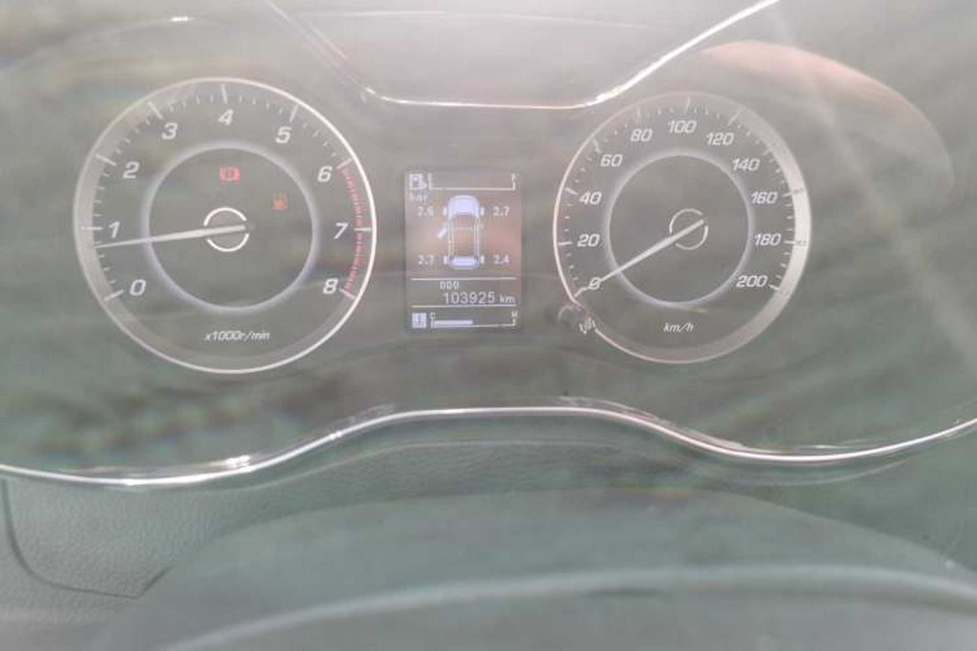 Used Baojun 560 2016 1.8L Manual Luxury Edition Odometer Close Up