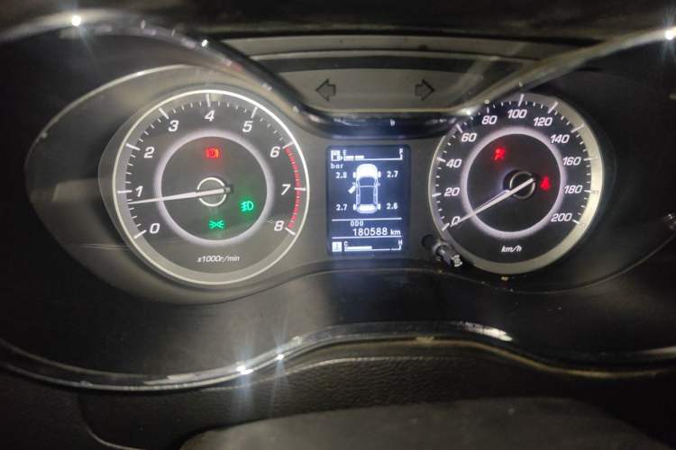Used Baojun 560 2016 1.5T Manual Elite Edition Odometer Close Up
