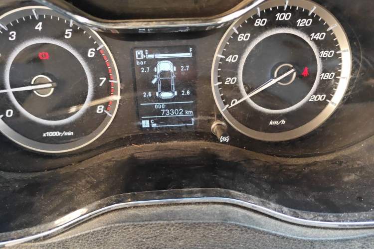 Used Baojun 560 2016 1.8L Manual Luxury Edition Odometer Close Up