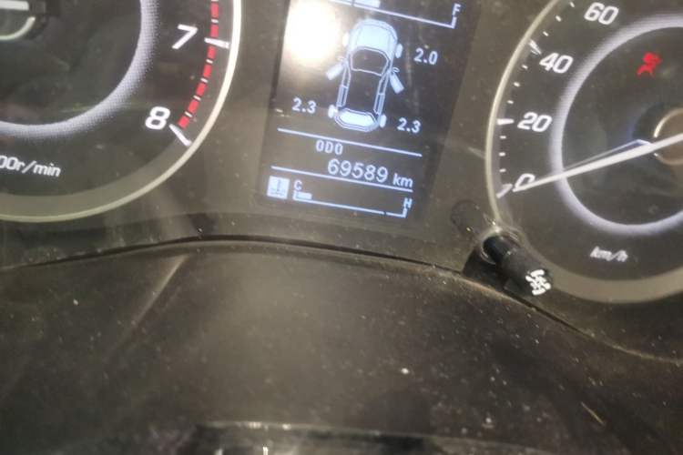 Used Baojun 560 2016 1.8L Manual Luxury Edition Odometer Close Up