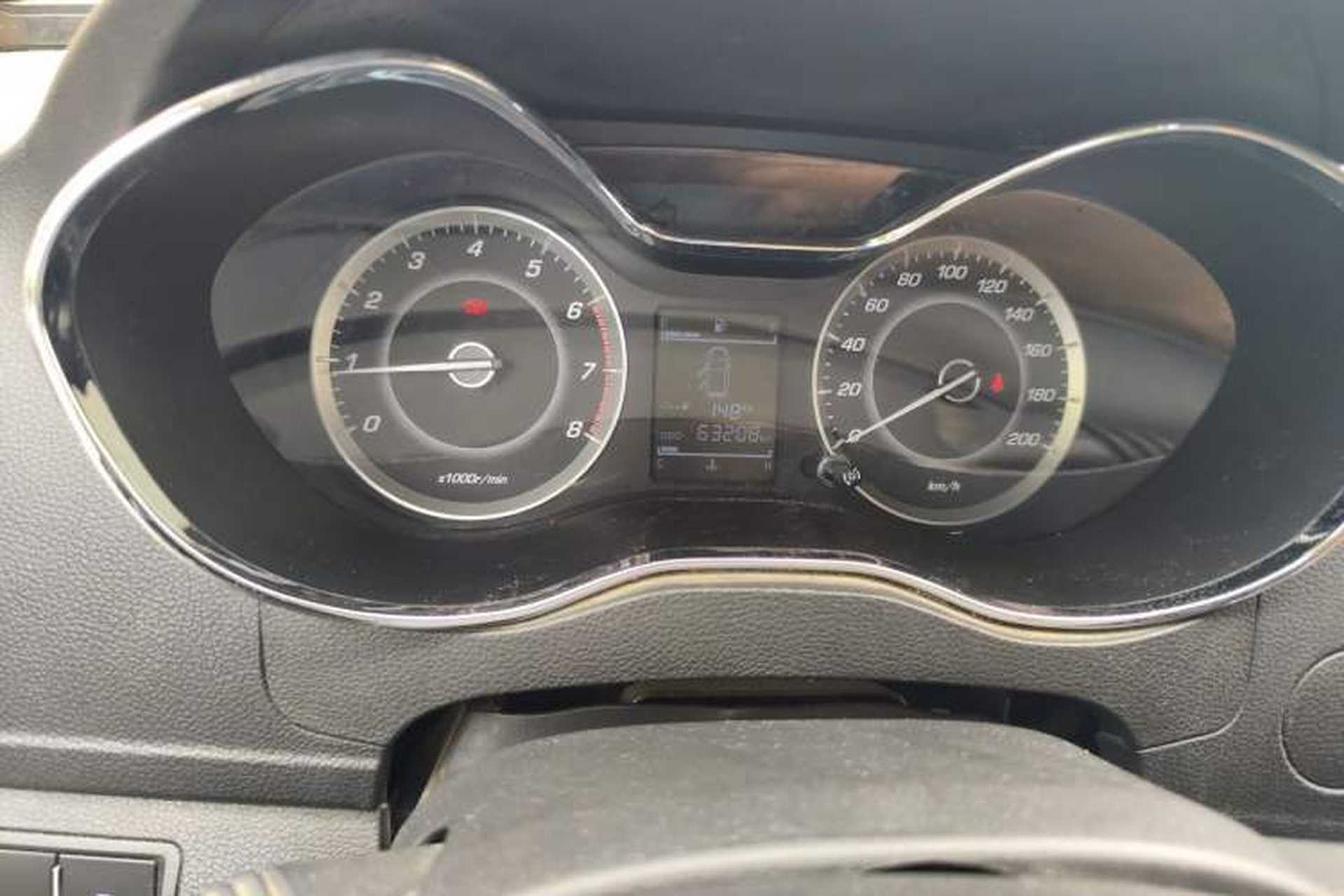Used Baojun 560 2016 1.8L Manual Value Edition Odometer Close Up