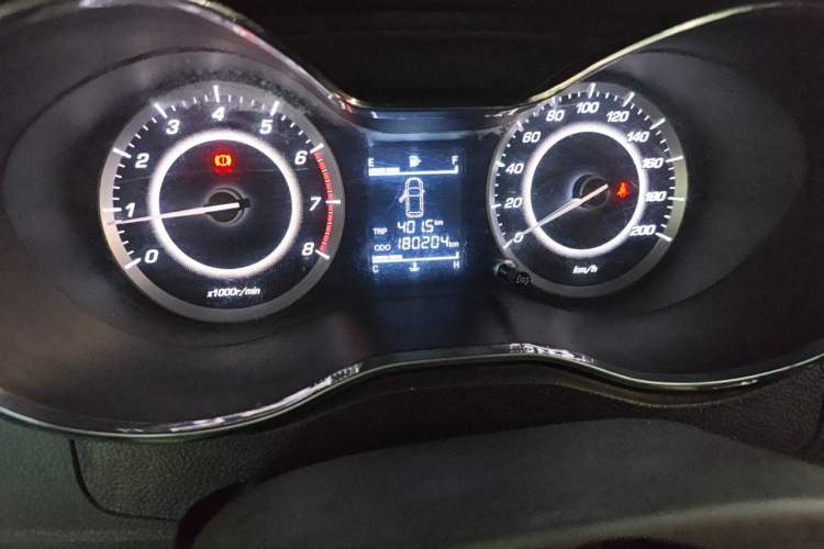 Used Baojun 560 2016 1.8L Manual Value Edition Odometer Close Up