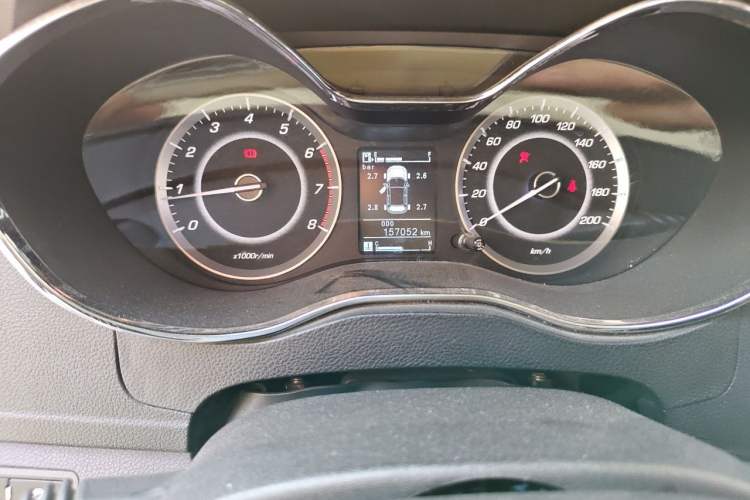 Used Baojun 560 2016 1.8L Manual Luxury Edition Odometer Close Up
