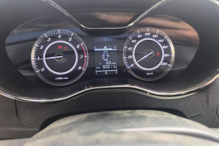 Used Baojun 560 2016 1.8L Manual Comfort Edition Odometer Close Up