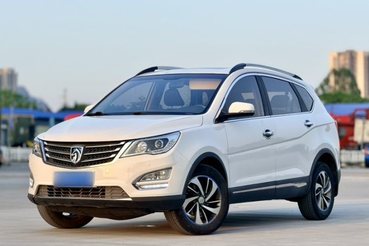 Used Baojun 560 2016 1.8L Manual Luxury Edition Guazi used car, China used car export, Used car for sale, Used Baojun cars, Cheapest cars for sale