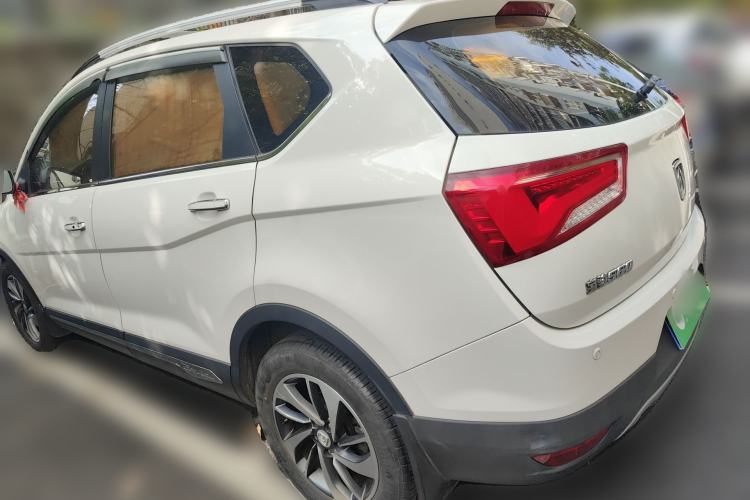 Used Baojun 560 2016 1.8L iAMT Luxury Model Rear Left 45 Deg