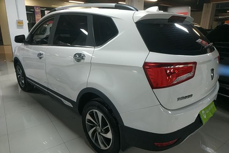 Used Baojun 560 2016 1.8L iAMT Luxury Model Rear Left 45 Deg