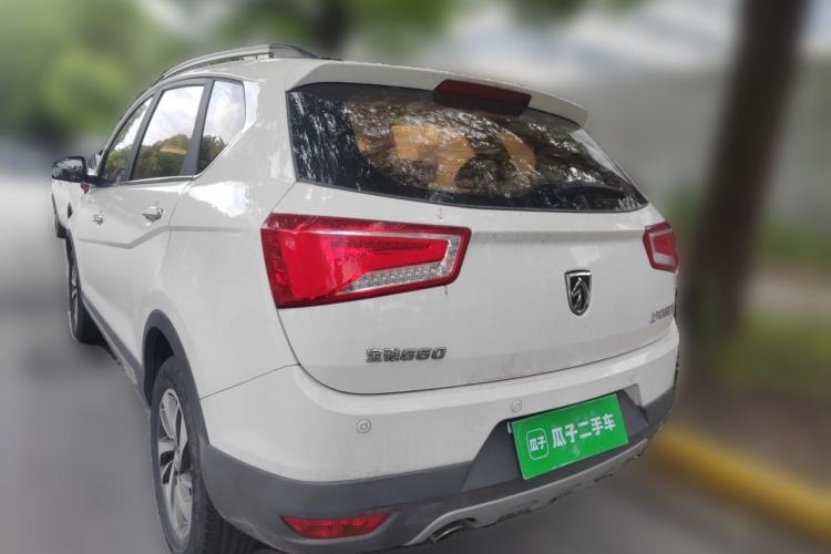 Used Baojun 560 2016 1.8L iAMT Luxury Model Rear Left 45 Deg