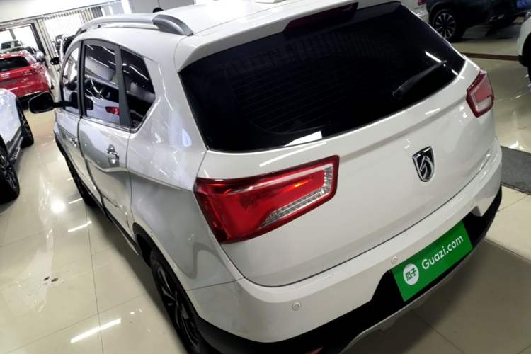 Used Baojun 560 2016 1.8L iAMT Luxury Model Rear Left 45 Deg