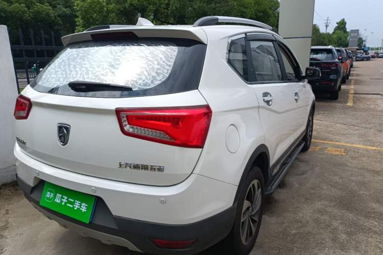 Used Baojun 560 2016 1.8L iAMT Luxury Model Rear Right 45 Deg