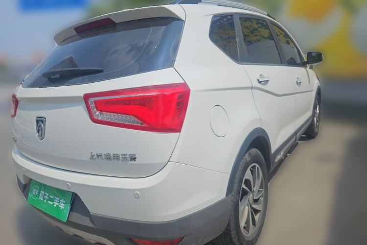 Used Baojun 560 2016 1.8L iAMT Luxury Model Rear Right 45 Deg