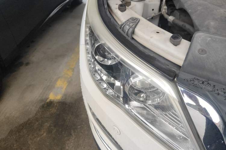 Used Baojun 560 2016 1.8L iAMT Luxury Model Right Front Headlight