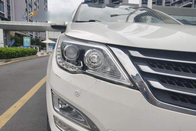 Used Baojun 560 2016 1.8L iAMT Luxury Model Right Front Headlight