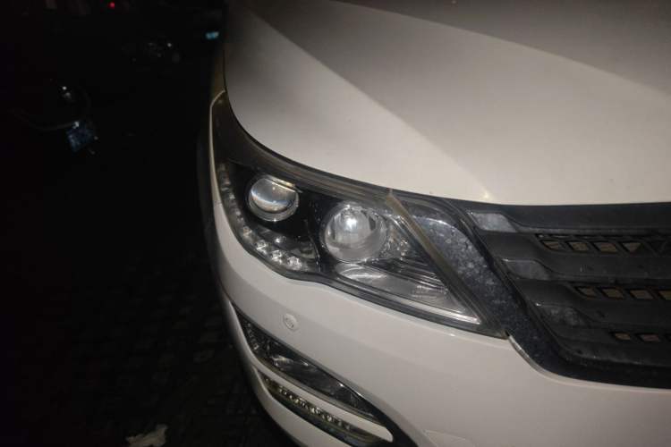 Used Baojun 560 2016 1.5T Manual Elite Edition Right Front Headlight