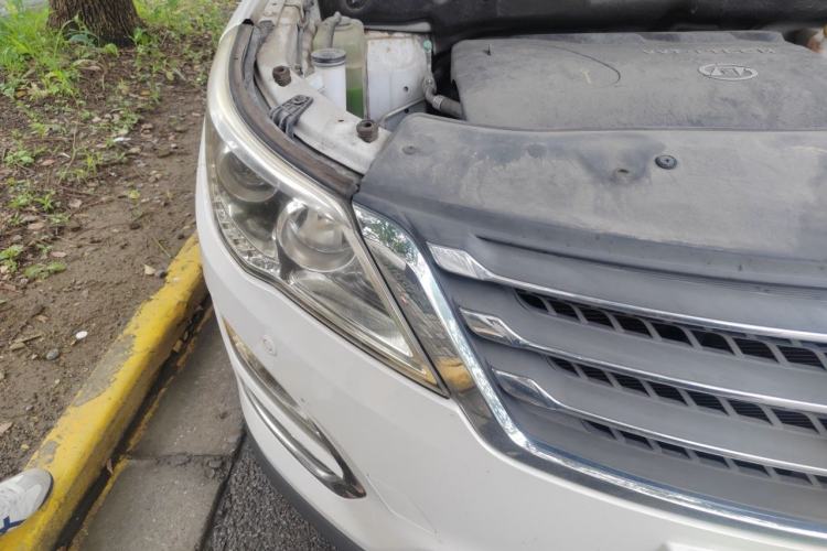 Used Baojun 560 2016 1.8L iAMT Luxury Model Right Front Headlight