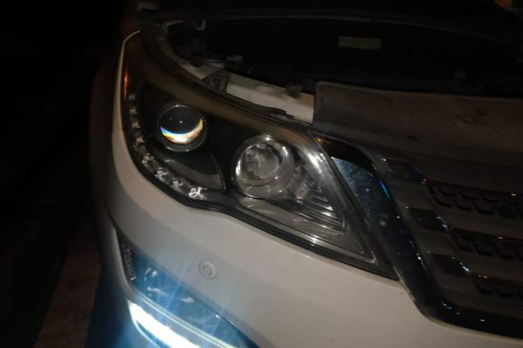 Used Baojun 560 2016 1.8L iAMT Luxury Model Right Front Headlight