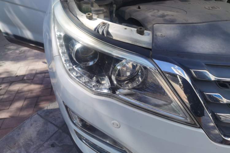 Used Baojun 560 2016 1.8L Manual Luxury Edition Right Front Headlight