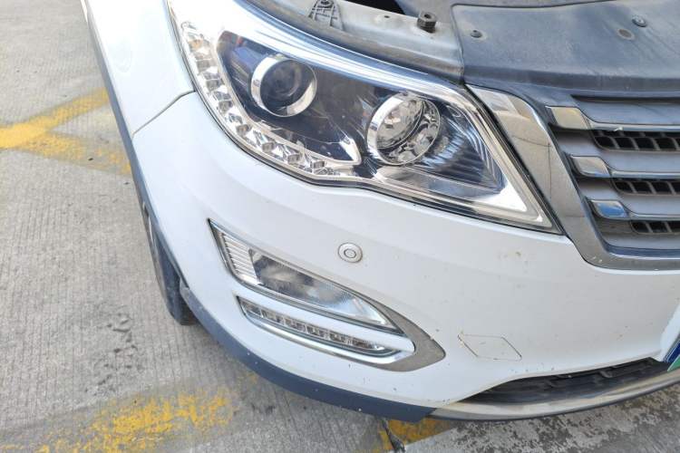 Used Baojun 560 2016 1.8L Manual Luxury Edition Right Front Headlight