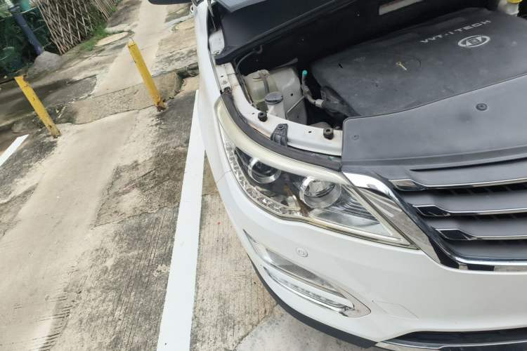 Used Baojun 560 2016 1.8L iAMT Luxury Model Right Front Headlight