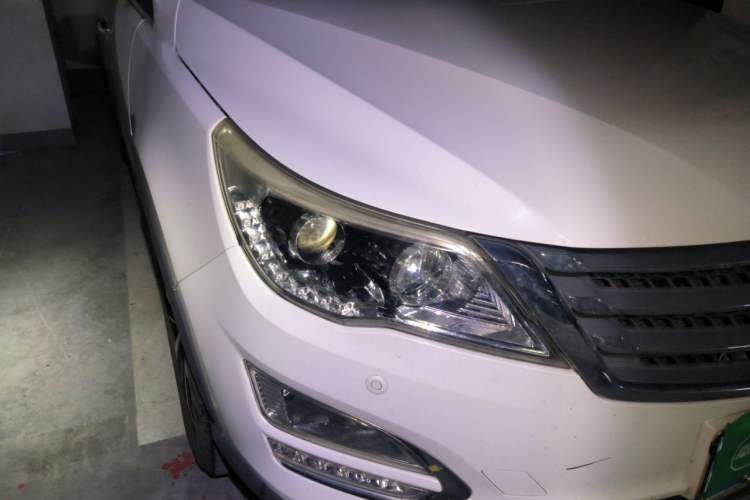 Used Baojun 560 2016 1.8L iAMT Luxury Model Right Front Headlight