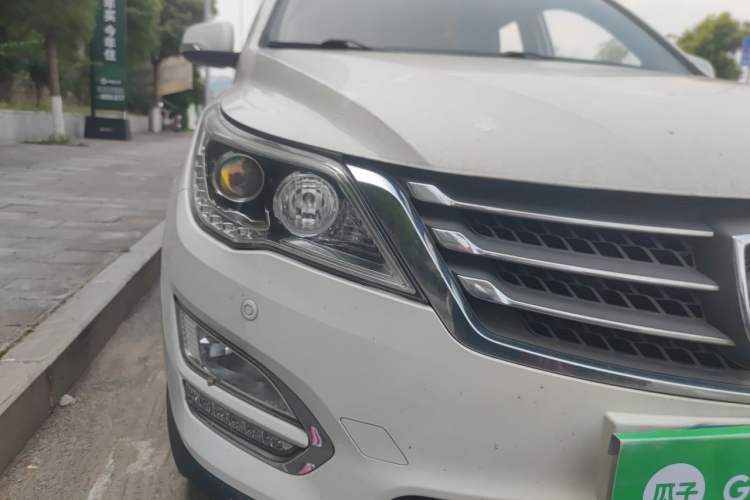 Used Baojun 560 2016 1.8L iAMT Luxury Model Right Front Headlight