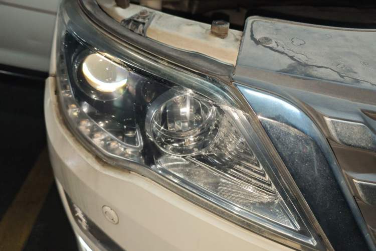 Used Baojun 560 2016 1.8L iAMT Luxury Model Right Front Headlight