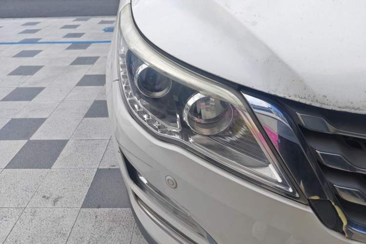 Used Baojun 560 2016 1.8L iAMT Luxury Model Right Front Headlight