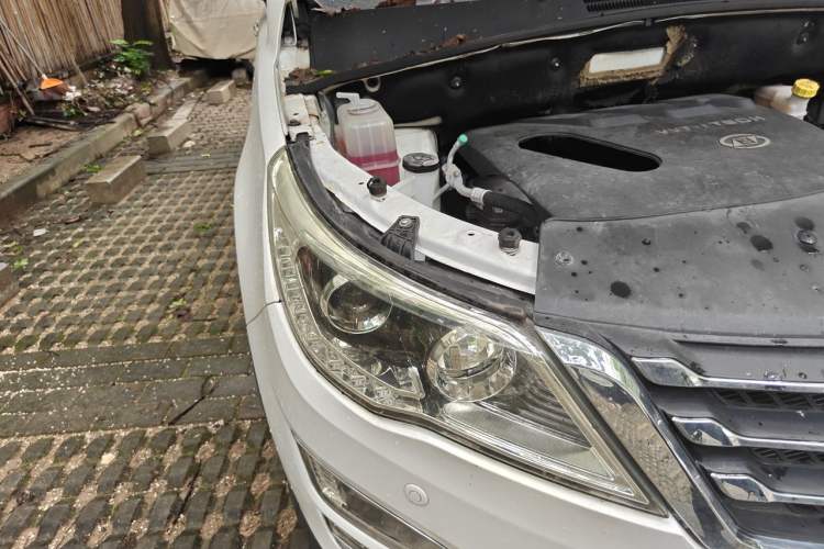 Used Baojun 560 2016 1.8L iAMT Luxury Model Right Front Headlight