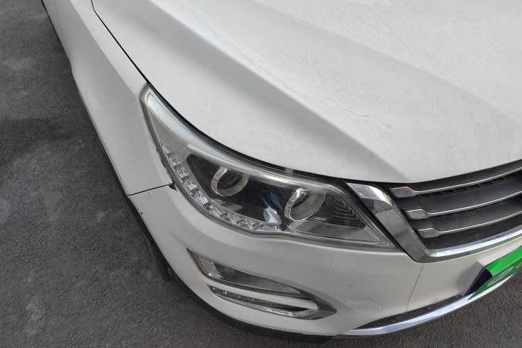 Used Baojun 560 2016 1.5T Manual Comfort Edition Right Front Headlight