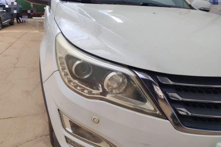 Used Baojun 560 2016 1.8L Manual Luxury Edition Right Front Headlight
